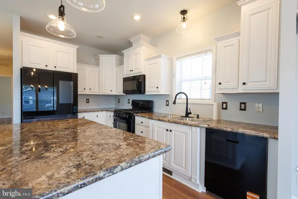 $224,900 | 23 Redwood Lane, Mays Landing, NJ 08330