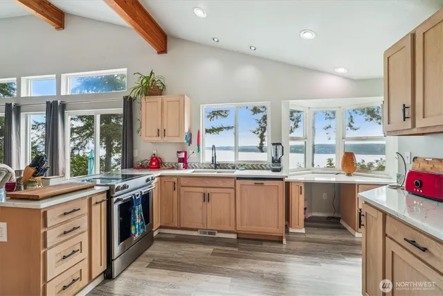 $630,000 | 10125 Totem Way, Anderson Island, WA 98303