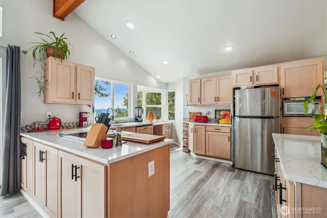 $630,000 | 10125 Totem Way, Anderson Island, WA 98303