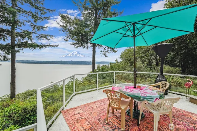 $630,000 | 10125 Totem Way, Anderson Island, WA 98303