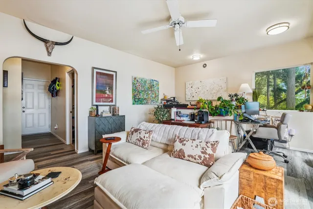 $630,000 | 10125 Totem Way, Anderson Island, WA 98303