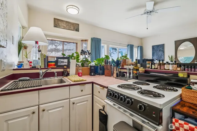 $630,000 | 10125 Totem Way, Anderson Island, WA 98303