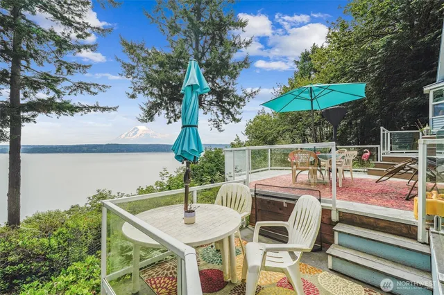 $630,000 | 10125 Totem Way, Anderson Island, WA 98303