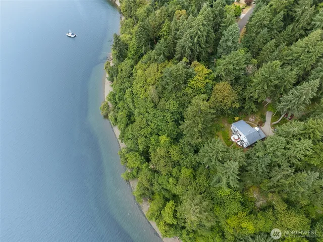 $630,000 | 10125 Totem Way, Anderson Island, WA 98303