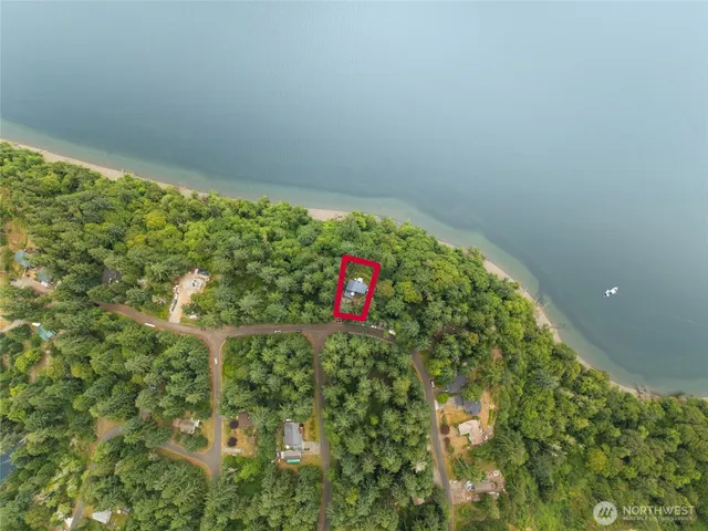 $630,000 | 10125 Totem Way, Anderson Island, WA 98303