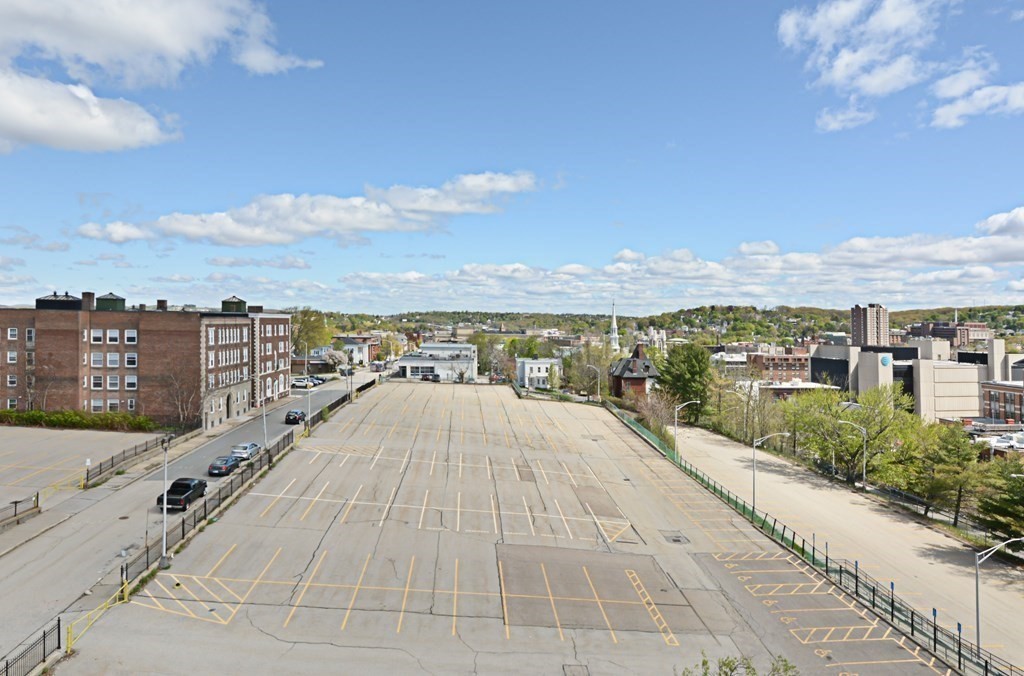 18 Walnut Street Worcester, MA 01609 - Photo 12 of 17