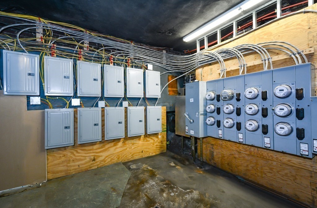 18 Walnut Street Worcester, MA 01609 - Photo 13 of 17