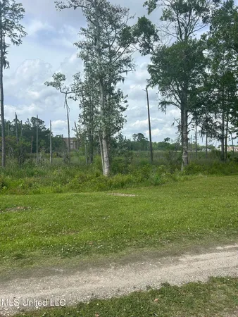 $75,000 | Magnolia Street, Moss Point, MS 39563