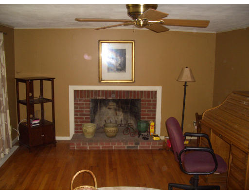 136 Brook Road Plymouth, MA 02360 - Photo 2 of 8 Gallery Image 2