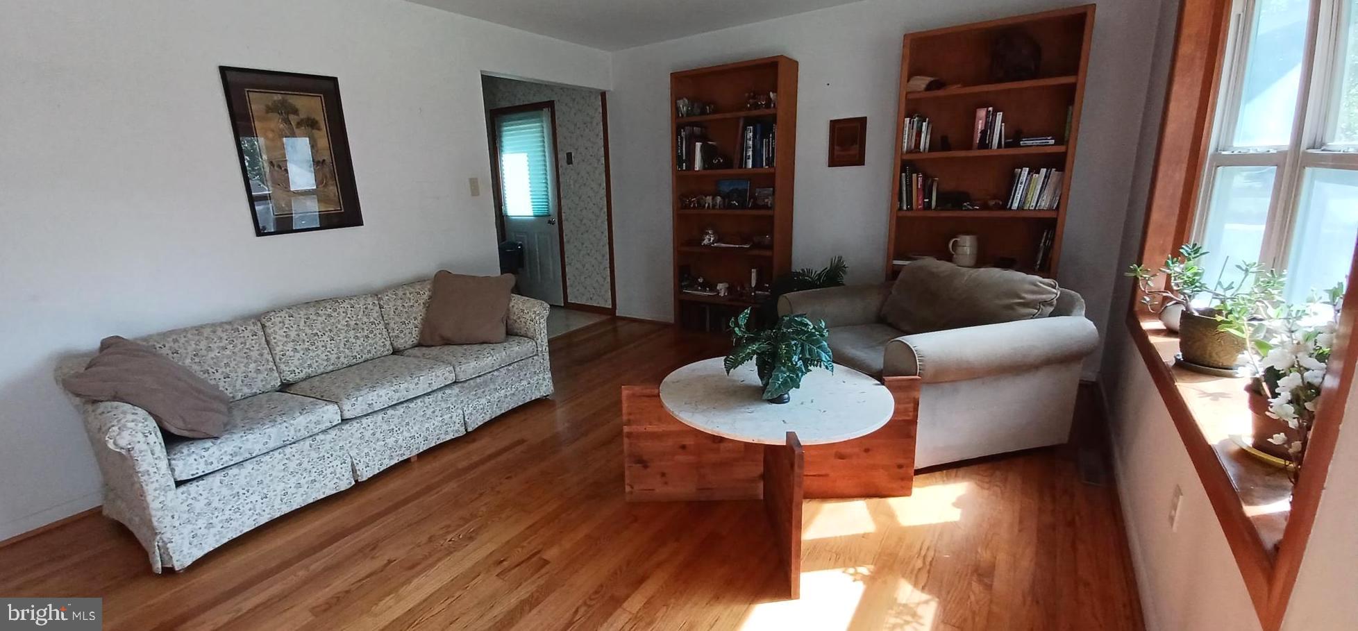 122 River Road Edgewater, MD 21037 - Photo 2 of 24 Bright Living Room with Hardwood Floors