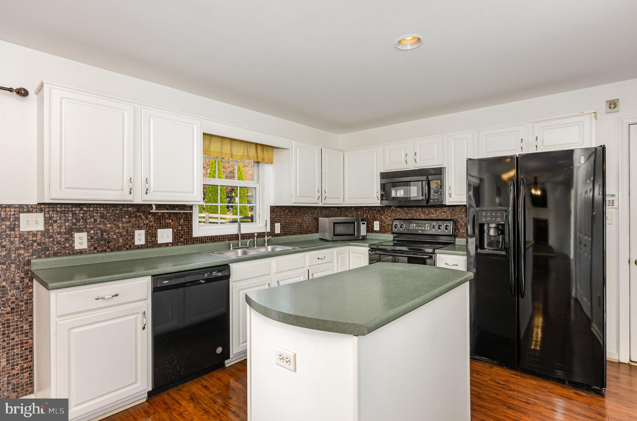 13842 Penn Shop Road Mount Airy, MD 21771 - Photo 15 of 74 Kitchen