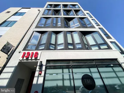 $2,300 | 1316 North Front Street, Unit 2B, Philadelphia, PA 19122