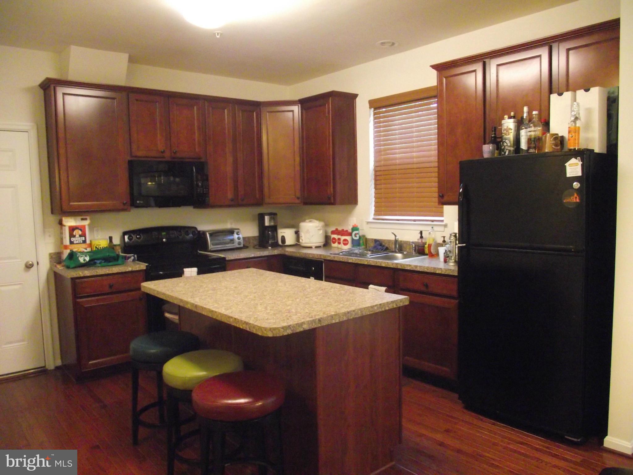 809 Wampler Road Baltimore, MD 21220 - Photo 6 of 23 Kitchen