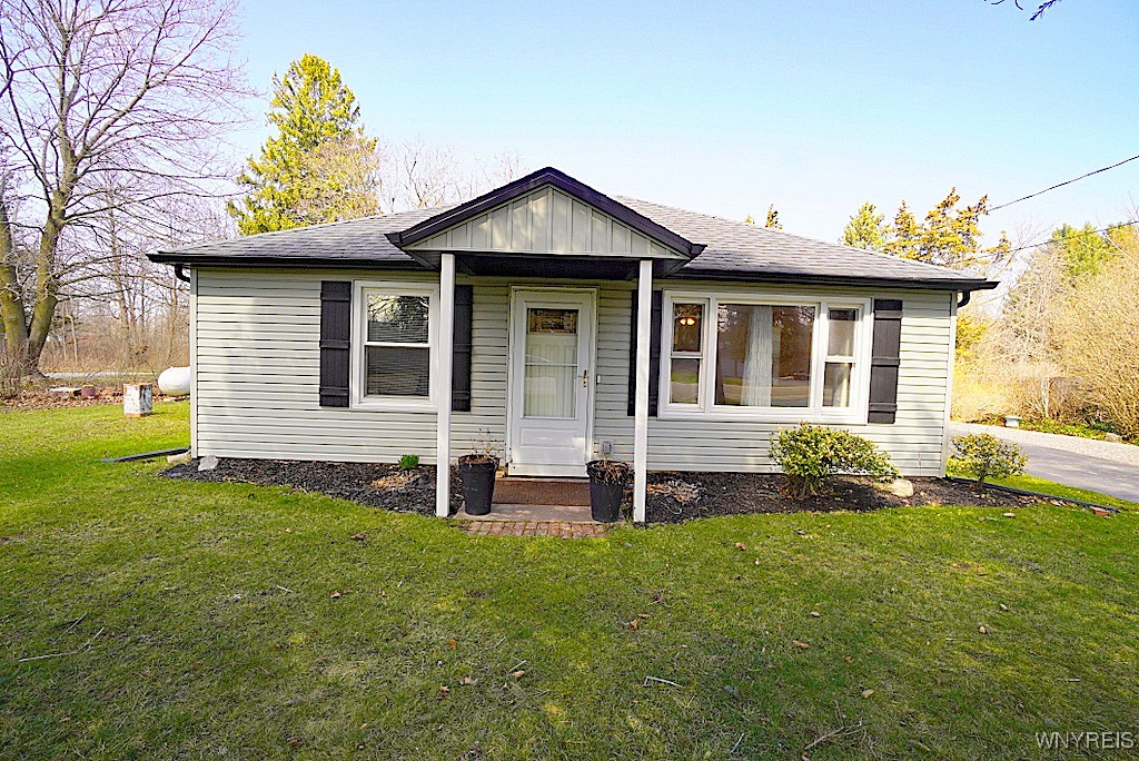 1463 Lake Road Porter, NY 14174 - Photo 1 of 1 Gallery Image 1