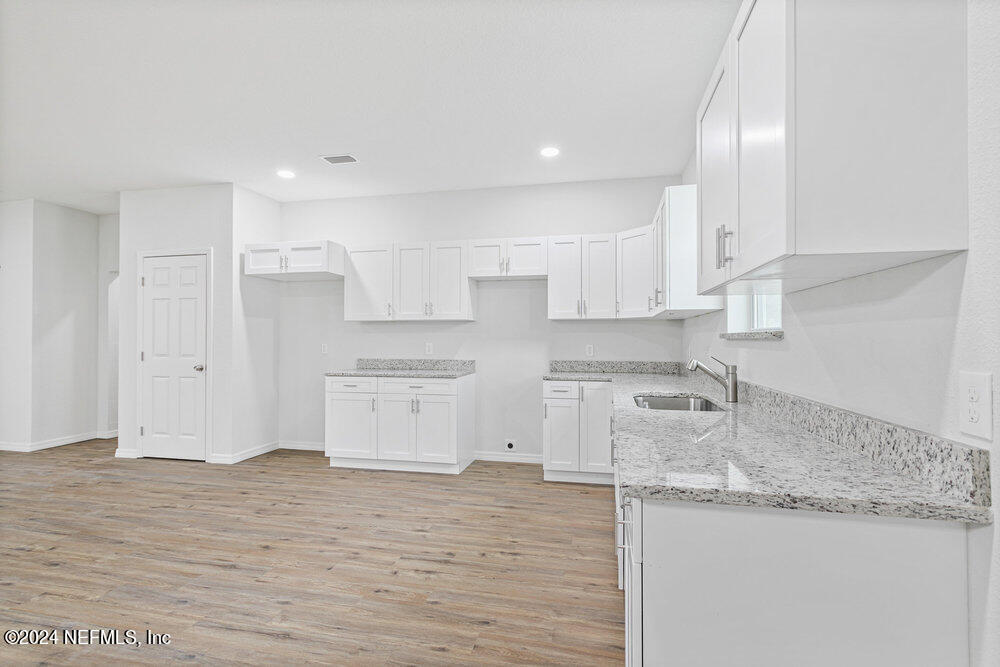 11813 Lem Turner Road Jacksonville, FL 32218 - Photo 10 of 22 11813_lem_turner_13