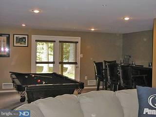 206 Fox Run Exton, PA 19341 - Photo 5 of 6 Gallery Image 5