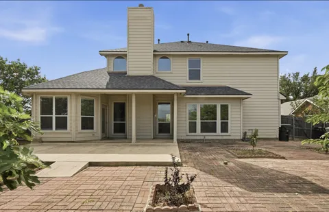 $325,000 | 1689 Amberwood Loop, Kyle, TX 78640