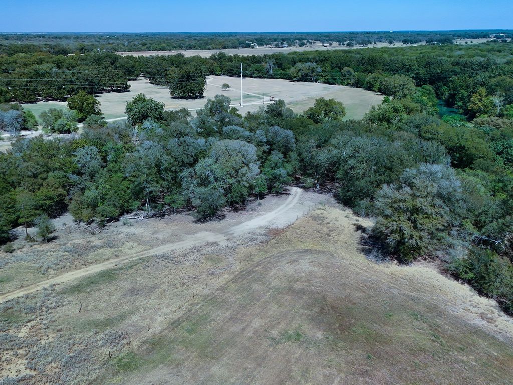 5400 Gander Slough Road Kingsbury, TX 78638 - Photo 19 of 40 an aerial view of greenery