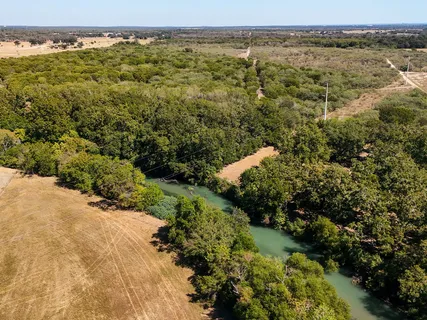 $1,200,000 | 5400 Gander Slough Road, Kingsbury, TX 78638