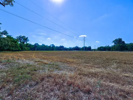 a view of patio and fire pit