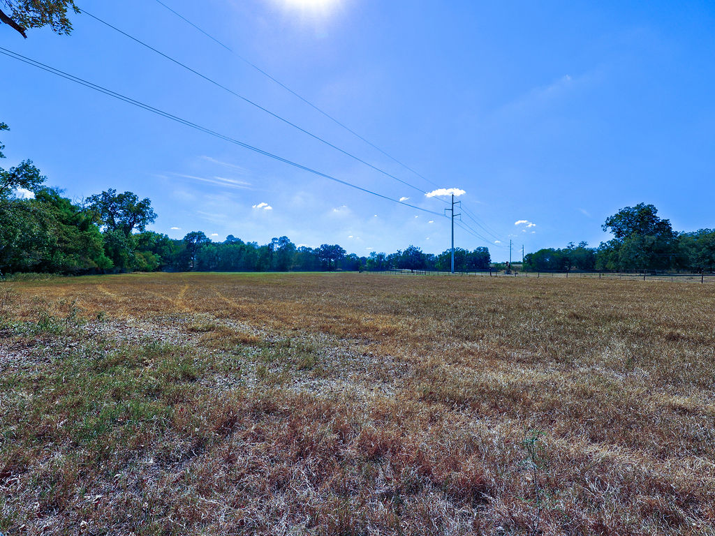 5400 Gander Slough Road Kingsbury, TX 78638 - Photo 10 of 40 a view of patio and fire pit
