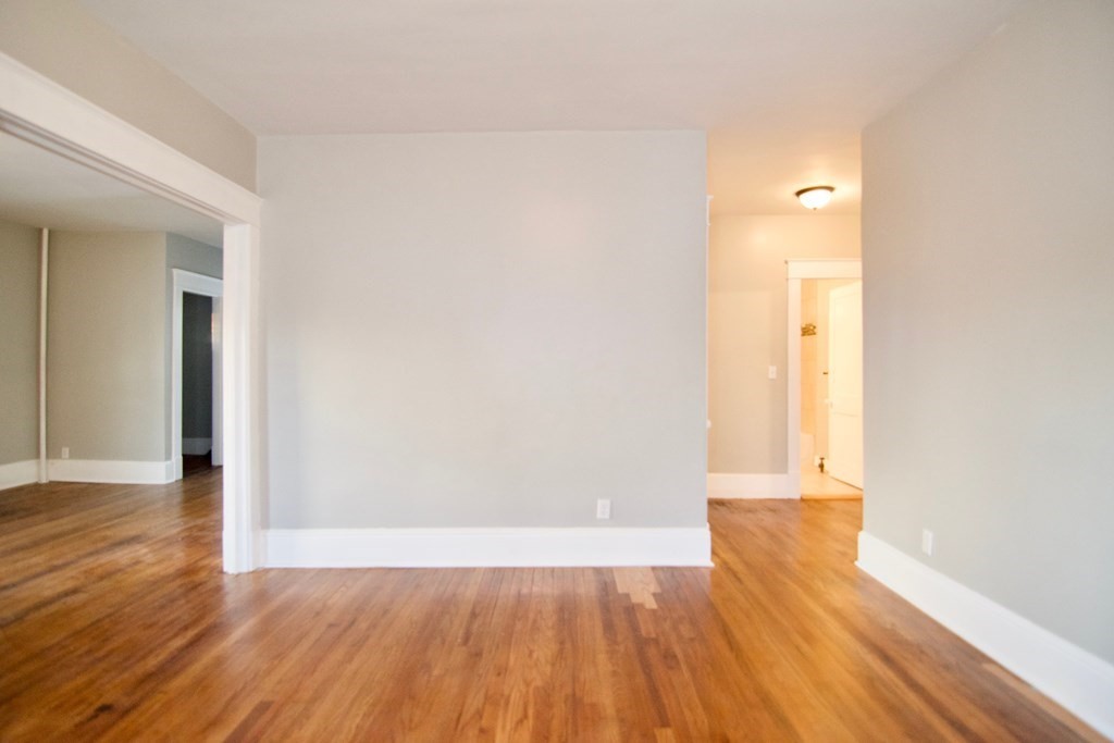 81 Haskin Street Springfield, MA 01109 - Photo 12 of 39