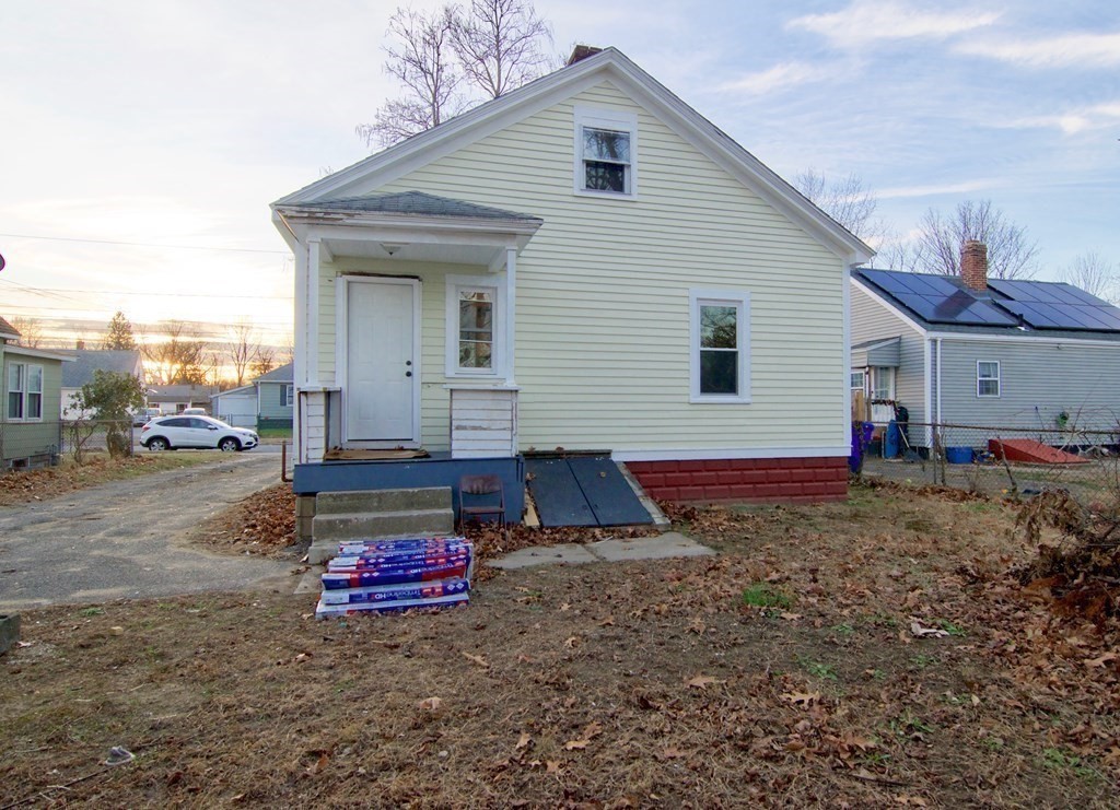 81 Haskin Street Springfield, MA 01109 - Photo 39 of 39 a view of a house with a yard