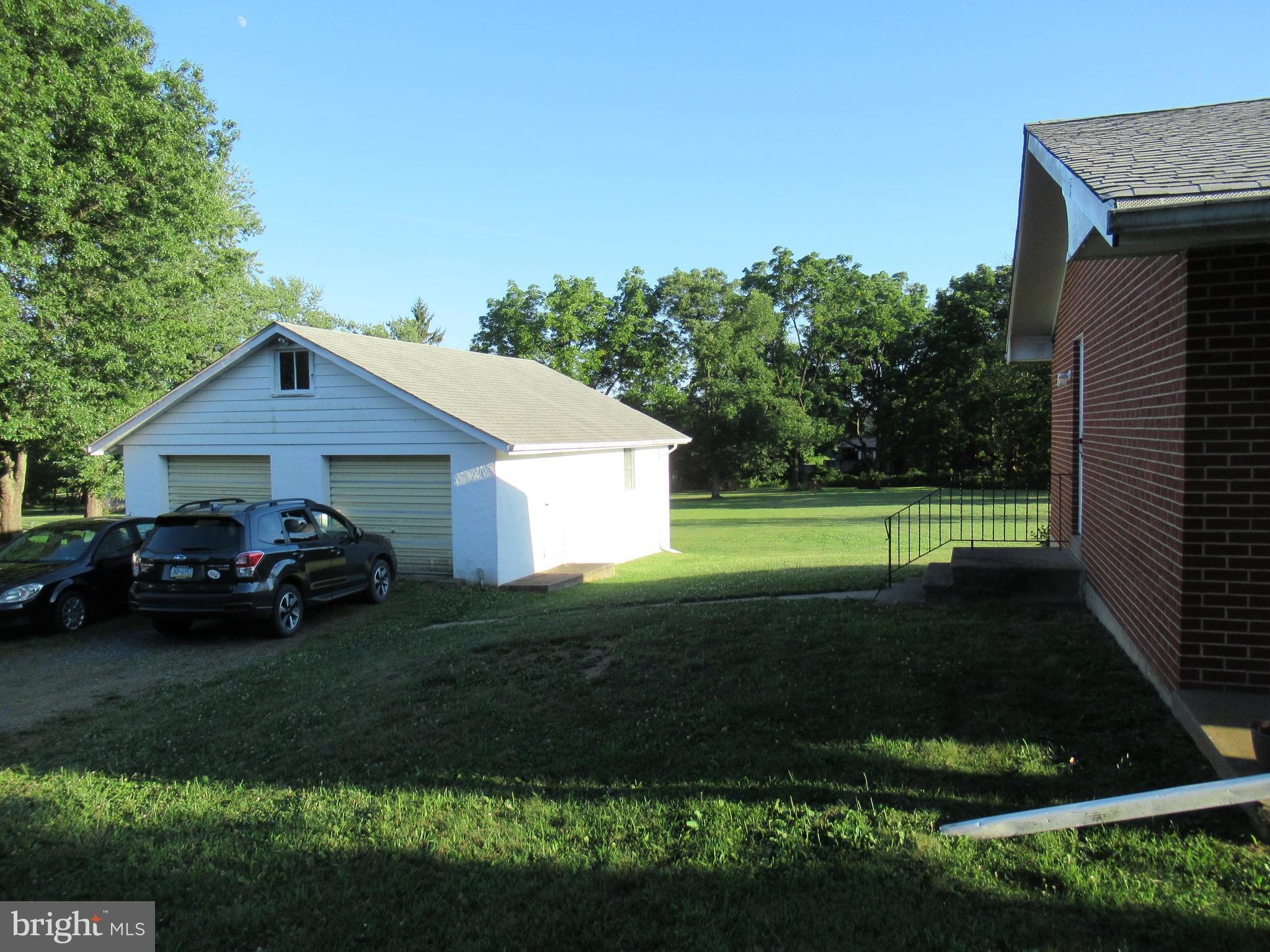 1358 State Road Coopersburg, PA 18036 - Photo 4 of 6 Gallery Image 4