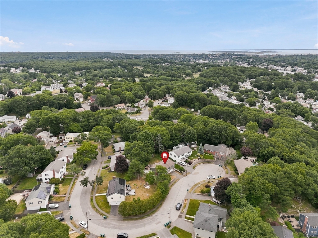52 Oak Ridge Circle Lynn, MA 01904 - Photo 3 of 42