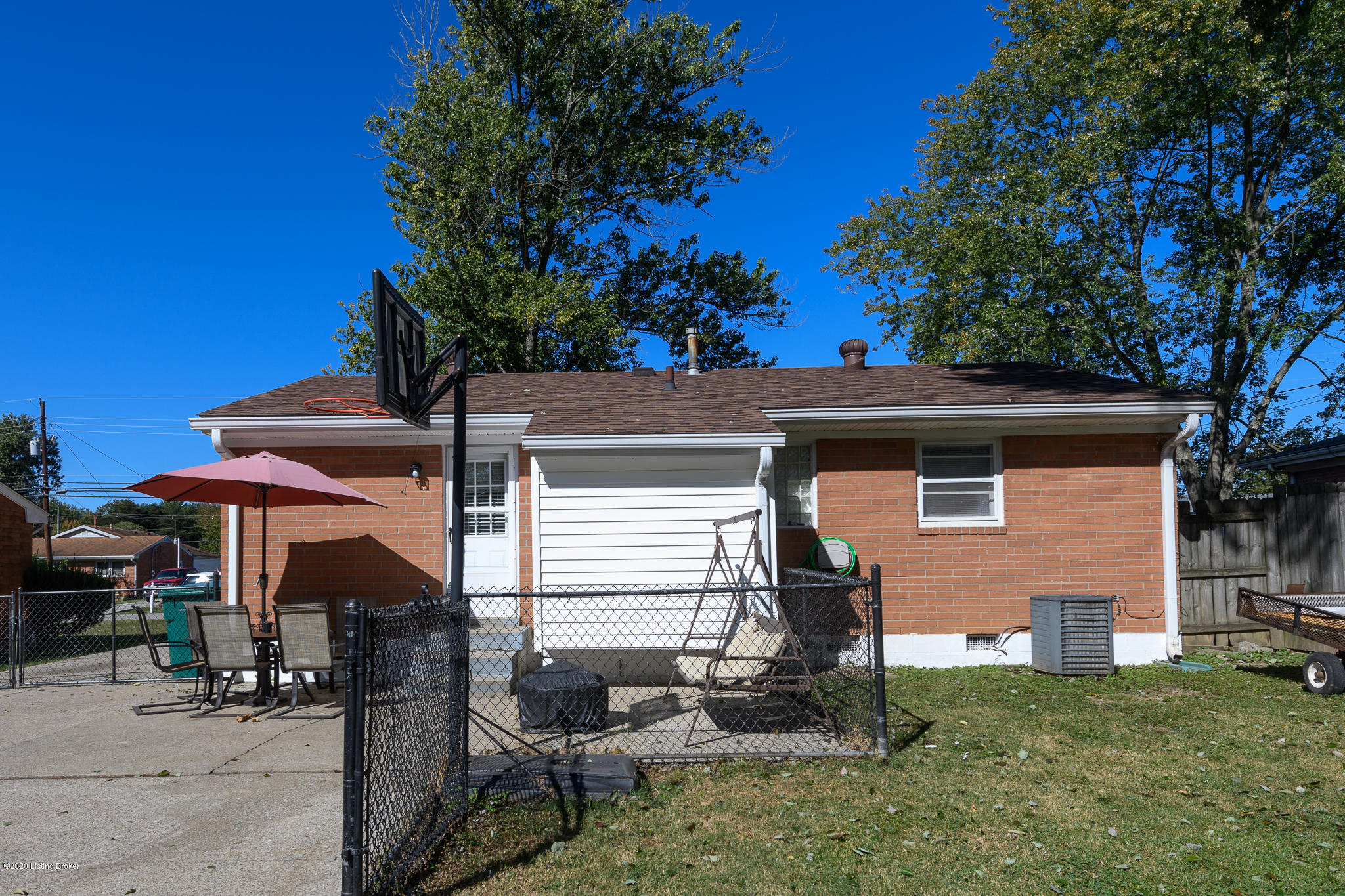 9521 Maple Road Louisville, KY 40229 - Photo 41 of 44 Maple-43