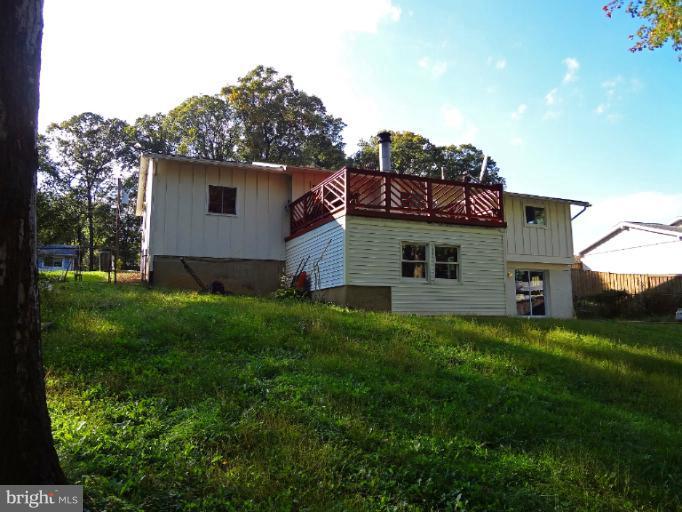 4205 Collier Road Fairfax, VA 22030 - Photo 2 of 17 Backyard