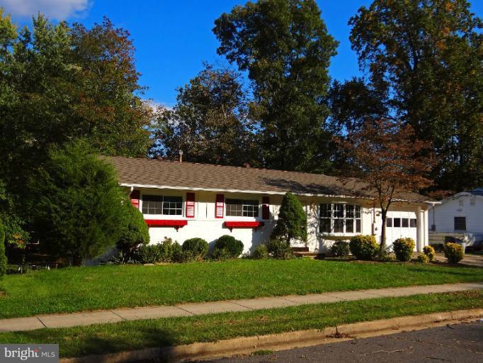 4205 Collier Road Fairfax, VA 22030 - Photo 15 of 17 Exterior (Front)