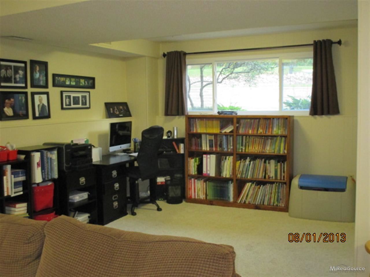 260 Gunder Drive Rochester, MI 48309 - Photo 25 of 30 31160098-24.JPG