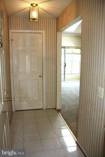 120 Fort Evans Road Southeast, Unit F Leesburg, VA 20175 - Photo 3 of 13 Marble tile in Foyer