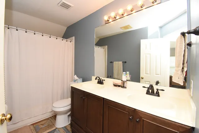 $420,000 | 1810 Pebble Hill Court, Sugar Land, TX 77478