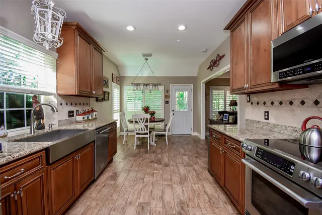 $420,000 | 1810 Pebble Hill Court, Sugar Land, TX 77478