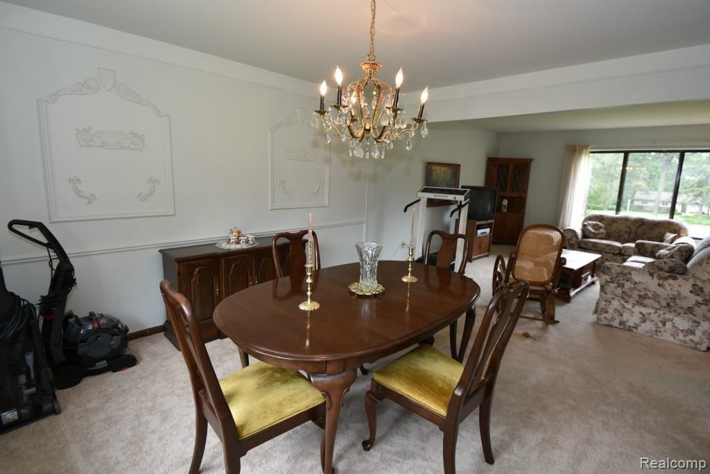 2284 West Avon Road Rochester Hills, MI 48309 - Photo 14 of 53