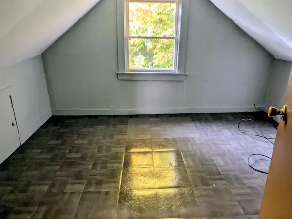 $90,000 | 13 Hillside Avenue, Northumberland, NH 03582