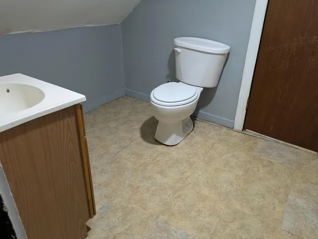 $129,900 | 13 Hillside Avenue, Northumberland, NH 03582