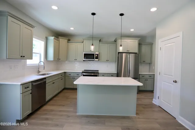 $394,000 | 408 Gretchen Road, West End, NC 27376