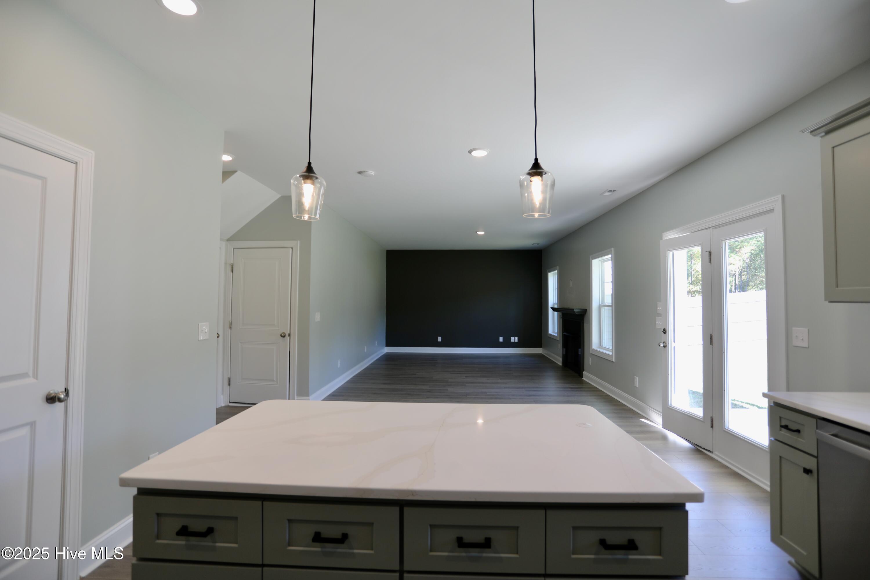 408 Gretchen Road West End, NC 27376 - Photo 7 of 33 023A1204