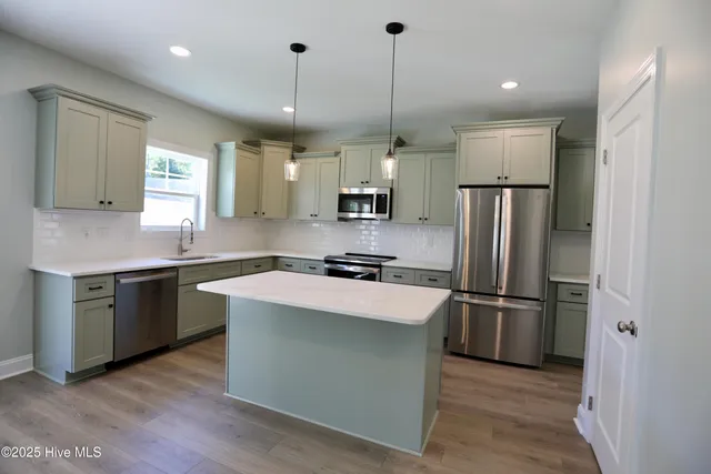 $394,000 | 408 Gretchen Road, West End, NC 27376