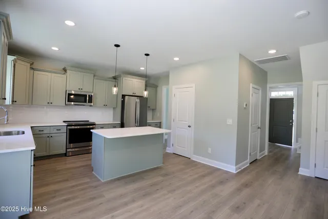 $394,000 | 408 Gretchen Road, West End, NC 27376