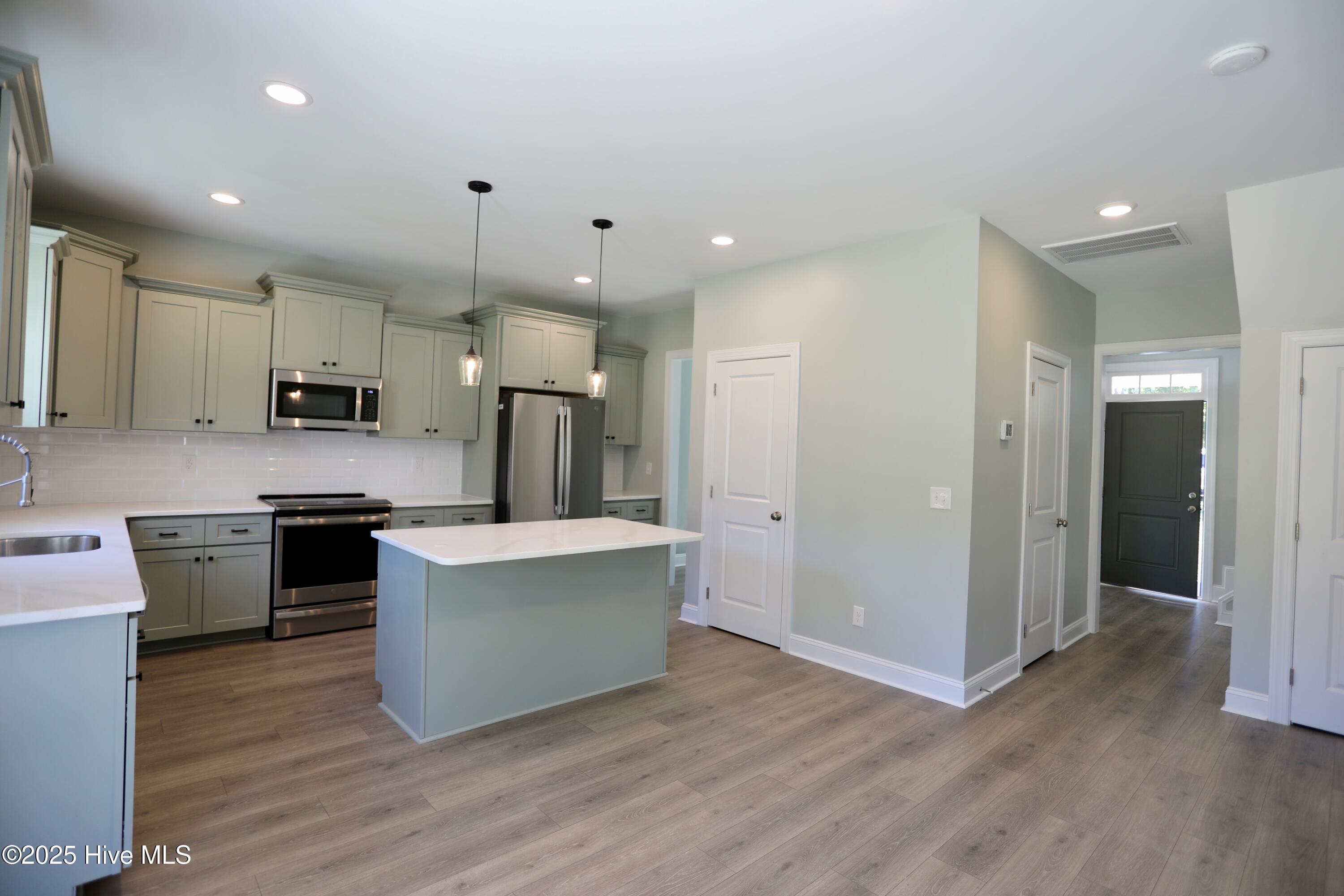 408 Gretchen Road West End, NC 27376 - Photo 9 of 33 023A1236