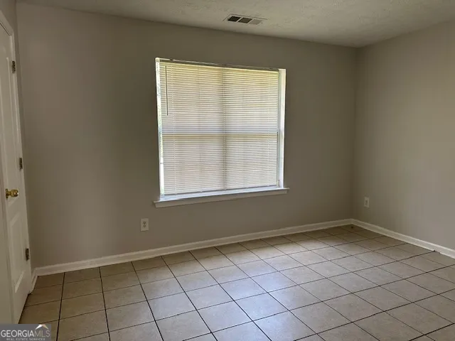 $2,100 | 10650 Daisy Cove, Hampton, GA 30228