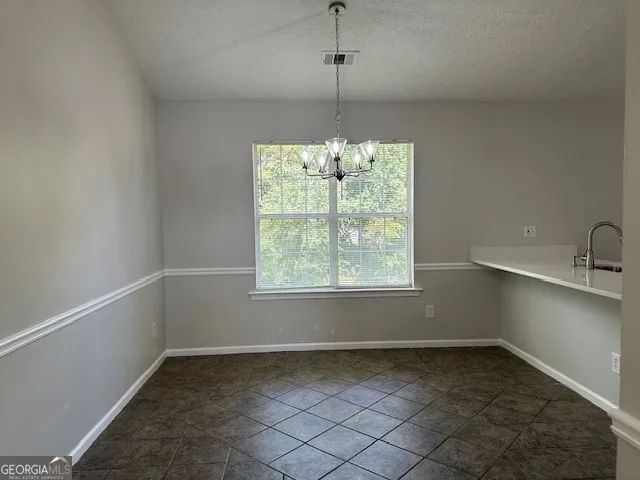 $2,100 | 10650 Daisy Cove, Hampton, GA 30228