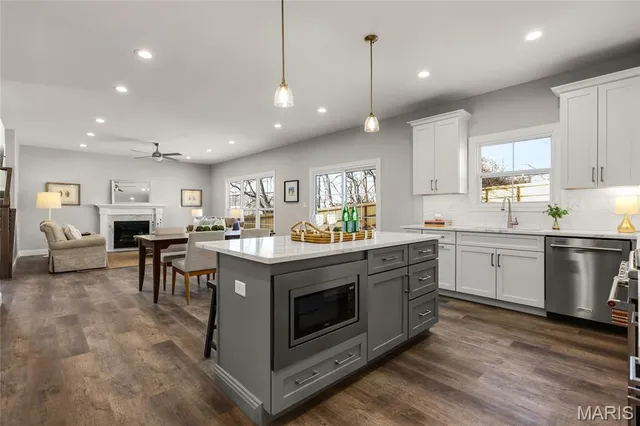 $649,900 | 9241 Merritt Avenue, Rock Hill, MO 63144