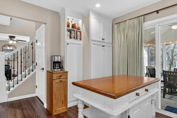 $419,000 | 231 Lenox Court, Grayslake, IL 60030
