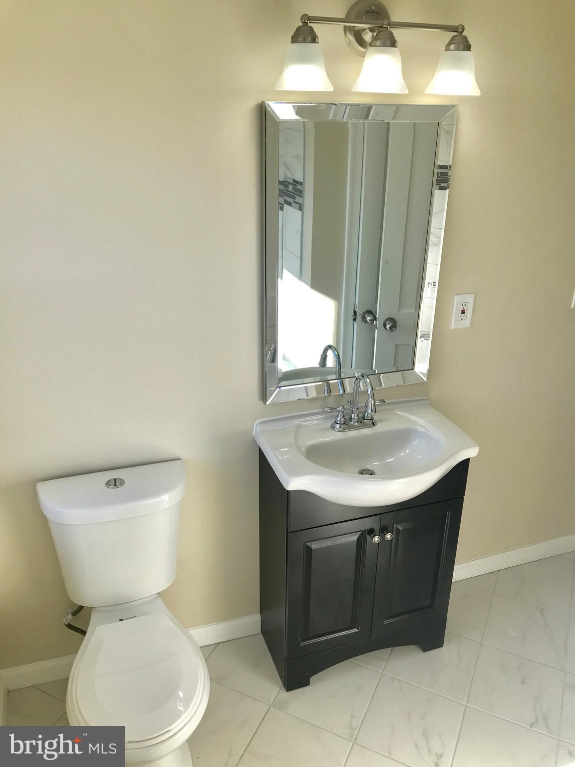 1432 Cedarcroft Road Baltimore, MD 21239 - Photo 13 of 22 Bath