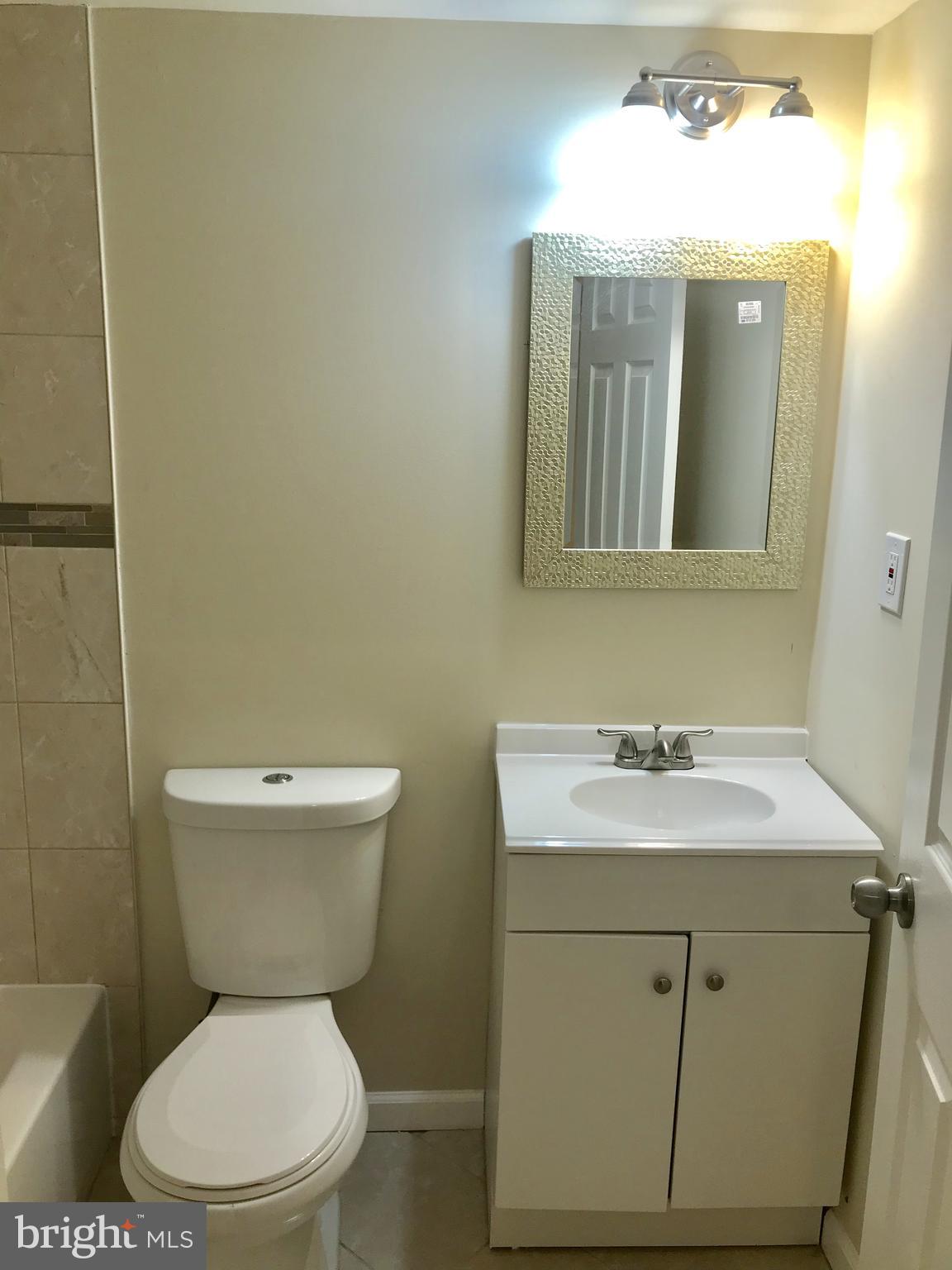 1432 Cedarcroft Road Baltimore, MD 21239 - Photo 18 of 22 Bath
